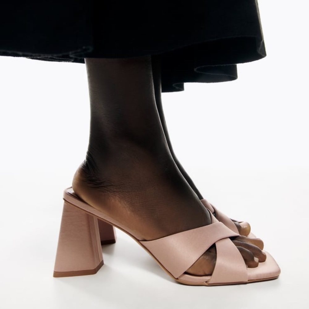 Zara Heeled Crossed Strap Sandals